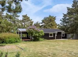 Three-Bedroom Holiday Home In Rodby