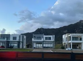 Previllage Red Apartments 9-10-11