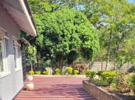 Hulley Homes- Escape to Beautiful Mountain Views，位于Mutare的酒店