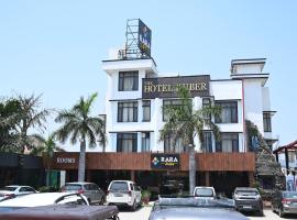 Hotel Kuber，位于Rāi的酒店