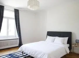 ReLiving - Historic City Apartment