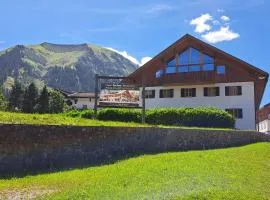 Chalet Zur Rose in Berwang bij de piste