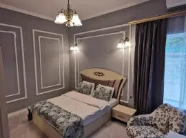Holiday inn Adnan boutique guest rooms and pool