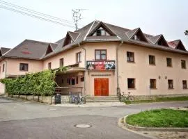 萨托斯科酸橙旅馆