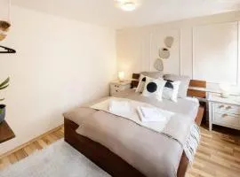 Cozy Central 3 Zimmer Apartment für bis zu 8 Gäste