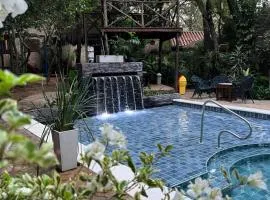 Los Lapachos
