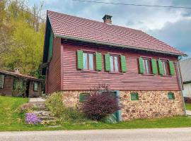 Holiday house with a parking space Kamenski Hrib, Gorski kotar - 24427，位于Plešce的酒店