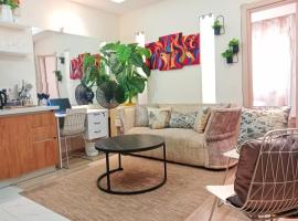Charming cosy one bed condo with heated pool