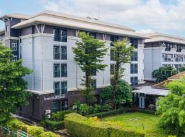 โรงแรมสินสิริ ปัญญา-รามอินทรา，位于Ban Bang Chan的酒店