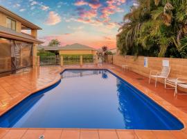 翡翠花园汽车旅馆公寓，位于埃默拉尔德的酒店