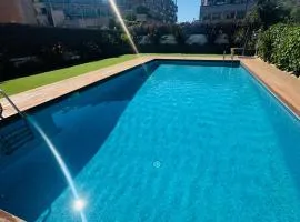 Elegante piso de sueños con piscina