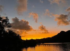 Fare Piti Les pieds dans le lagon，位于Tiva的酒店