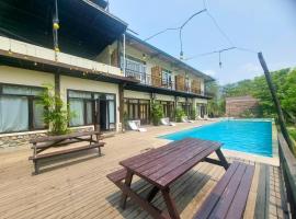 Landmark Farmhouse，位于巴拉特布尔Bharatpur Airport - BHR附近的酒店