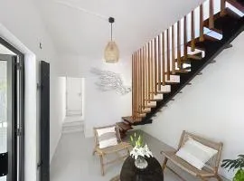 Caracol beachfront studio