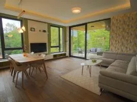 Park Residence 6 - 2 br & Parking at Tivat Center