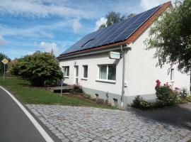 Ferienzimmer in Pension zur alten Weide im Oderbruch，位于Neuküstrinchen的酒店