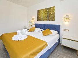 Villa Zorana hostel，位于赫瓦尔的酒店