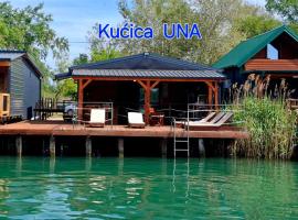 Ada Bojana kucica Una，位于乌尔齐尼的乡村别墅