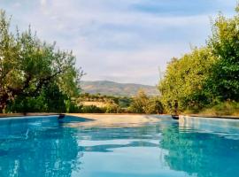 Guar Country Resort，位于Lauro的酒店