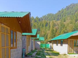 Hiideout Cottages，位于Barot 的酒店