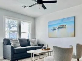 2BR Apt 1700 Monthly 8mins to Integris #41A