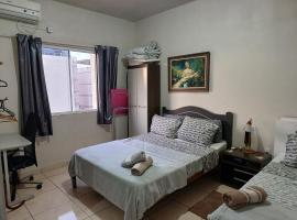 Apart próximo a Unimed de 2 quartos com 2 Ar, mini-Academia e garagem no Centro-sul