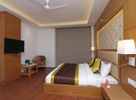 CAPITAL O Hotel STAR INN Near Chhatarpur Metro Station，位于新德里的酒店