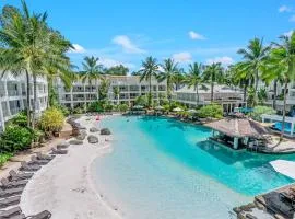 Elysium Private Apartments at Beach Club & Spa