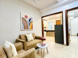 BluO 2BHK City Centre - Balcony, Lift, Terrace，位于新德里的酒店