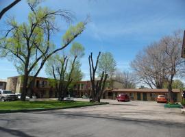 Budget Host Inn Fort Collins，位于柯林斯堡的酒店