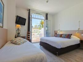 Logishotel l'Esterella，位于La Celle-sous-Gouzon的酒店
