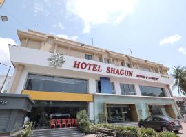 Hotel Shagun, Piplod City Centre Surat，位于苏拉特的酒店