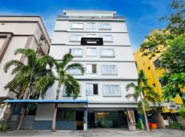 Super Townhouse HiTech city Hyderabad，位于Kondapur的酒店