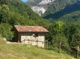 Chalet il Nocciolo，位于Avenone的酒店