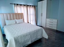 Melz & Sno Apartments，位于姆巴巴内的带停车场的酒店