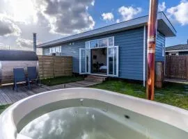 Beautiful Home In Vinkeveen With Sauna