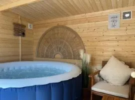Escale Cosy à Pontoise Jacuzzi et terrasse