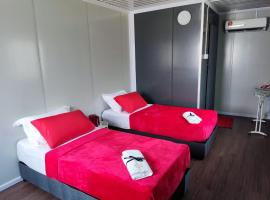 al Hajari Inn - For Islam Only - Kg Banggol Batu Lenggong，位于Kampong Banggol Belimbing的宾馆