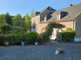 Chambres hôtes du Pont Lafont，位于Saint-Denis-lès-Martel的酒店