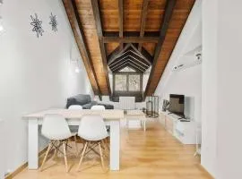 LINA by Cardi Suites.