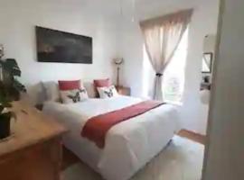 Cosy Stay - Homestay with Linda & Garfield，位于戈登湾的酒店