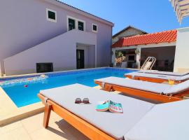 Villa Lavanda Korčula，位于扎瓦拉提卡的酒店