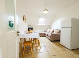 33B Steepleview，位于特里姆的酒店