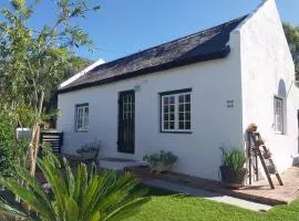 Thatch Cottage - The Little Gem