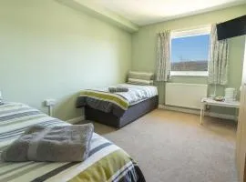 Hunters Lodge