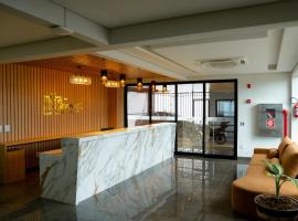 Terraço Plaza Hotel，位于雅博蒂卡巴尔的酒店
