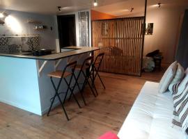 La Villa Saint Ghislain，位于Thivencelle的酒店