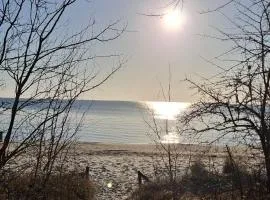 Strandtraum Lobbe Fewo 20 bis 4 Personen, auf Anfrage mit Strandkorb