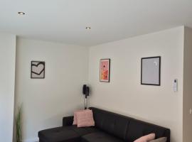 Huis ALNA 6，位于梅赫伦的酒店