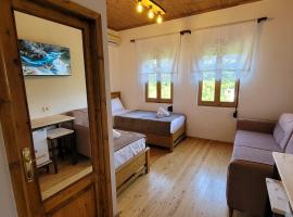 Jona Guest house，位于吉诺卡斯特的酒店